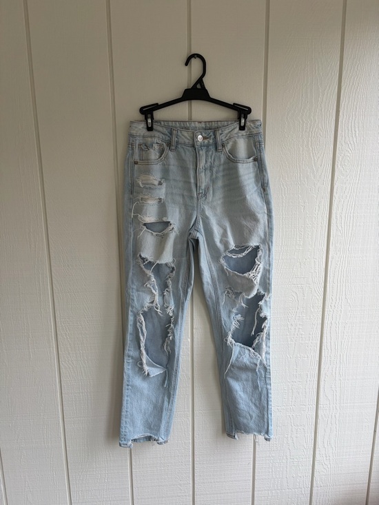 American Eagle Outfitters Denim - American Eagle Outfitters Light Wash Ripped Denim Jeans